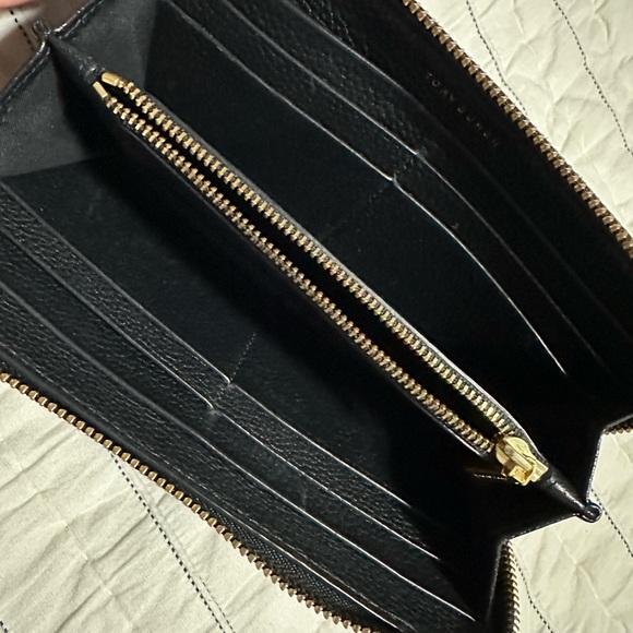 Tory Burch Black Pebbled Leather Zip-Around Wallet - Picture 6 of 13